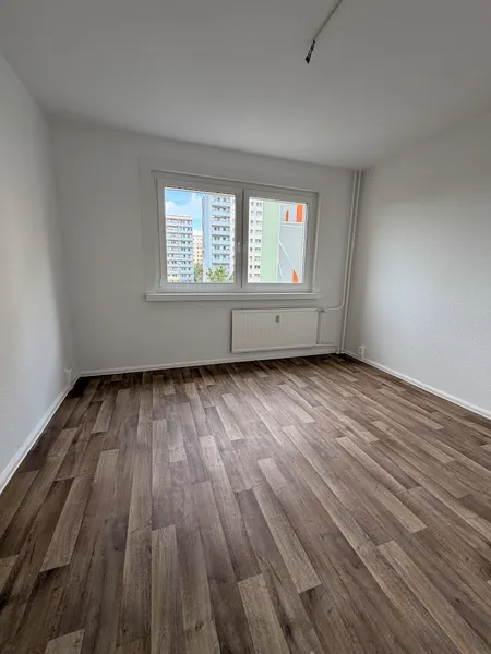 Berlin, Ludwigsfelder Str. 6, 3.OG rechts — photo 1